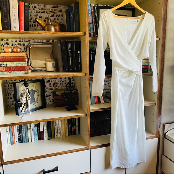 Significant Other Escape White Ruched Midi Dress - Picture 4 of 12